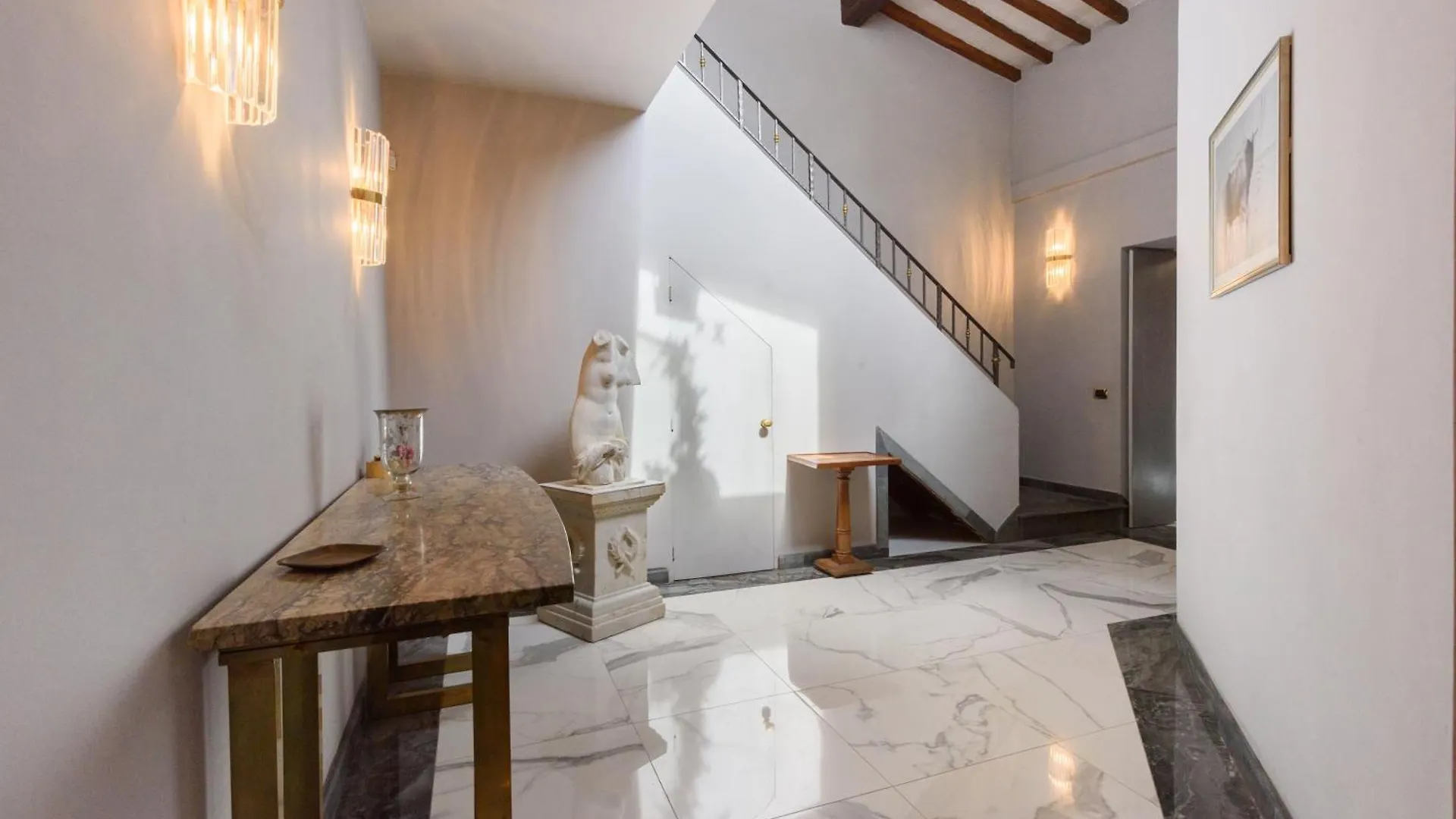Regina House By Mmega Apartment Florence