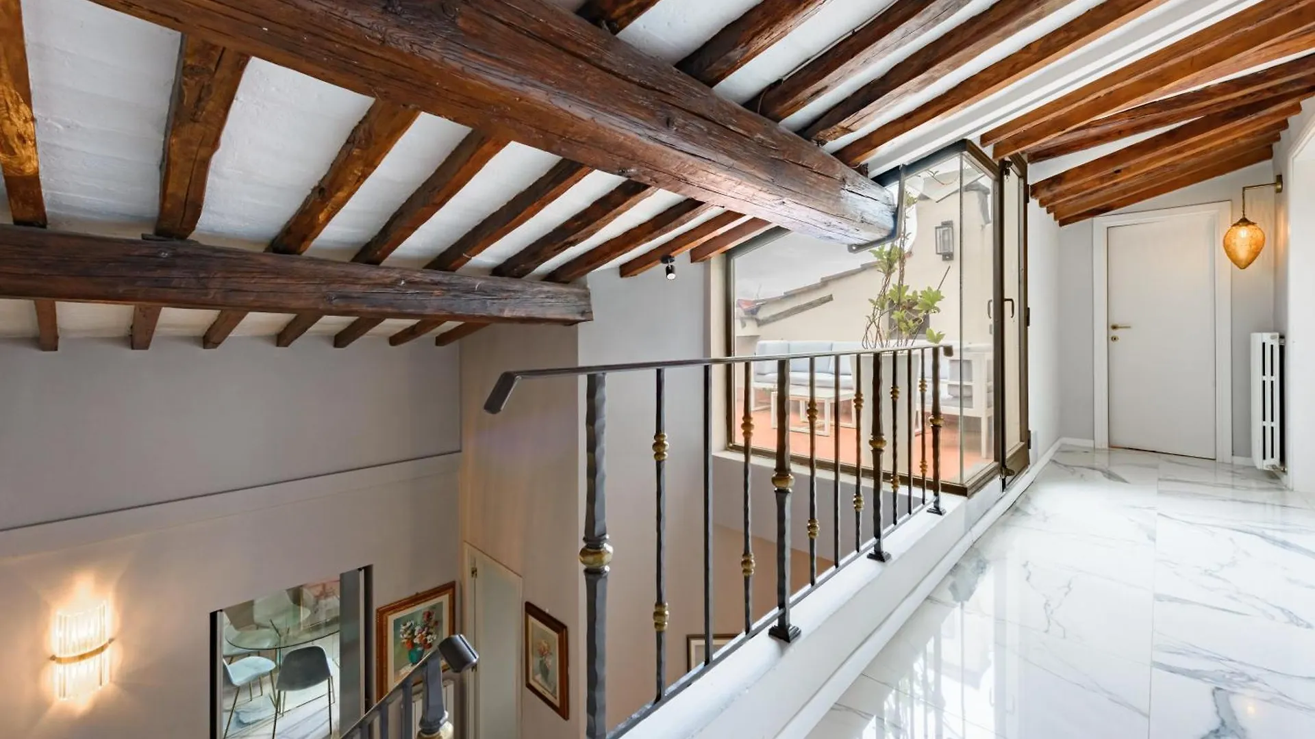 Regina House By Mmega Apartment Florence